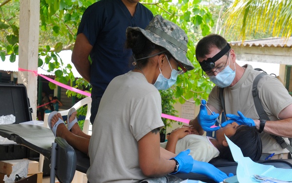 Medical Readiness Training Exercises at San Juan de Sitio, Honduras