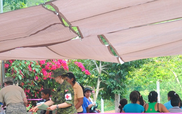 Medical Readiness Training Exercises at San Juan de Sitio, Honduras