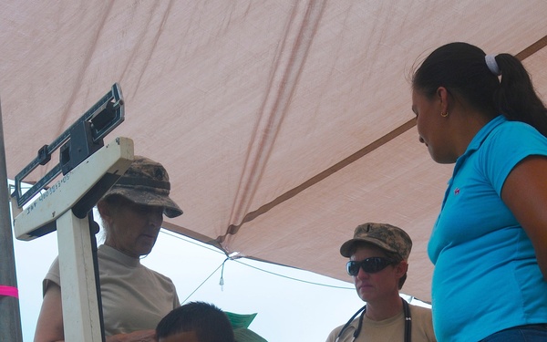 Medical Readiness Training Exercises at San Juan de Sitio, Honduras