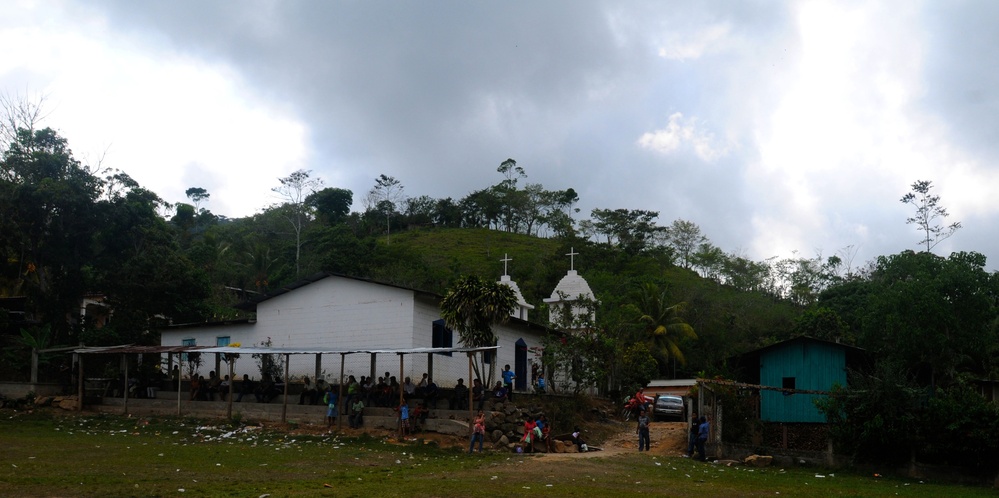 Medical Readiness Training Exercises at San Juan de Sitio, Honduras