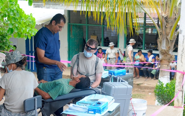 Medical Readiness Training Exercises at San Juan de Sitio, Honduras