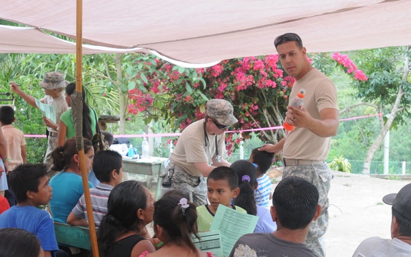 Medical Readiness Training Exercises at San Juan de Sitio, Honduras