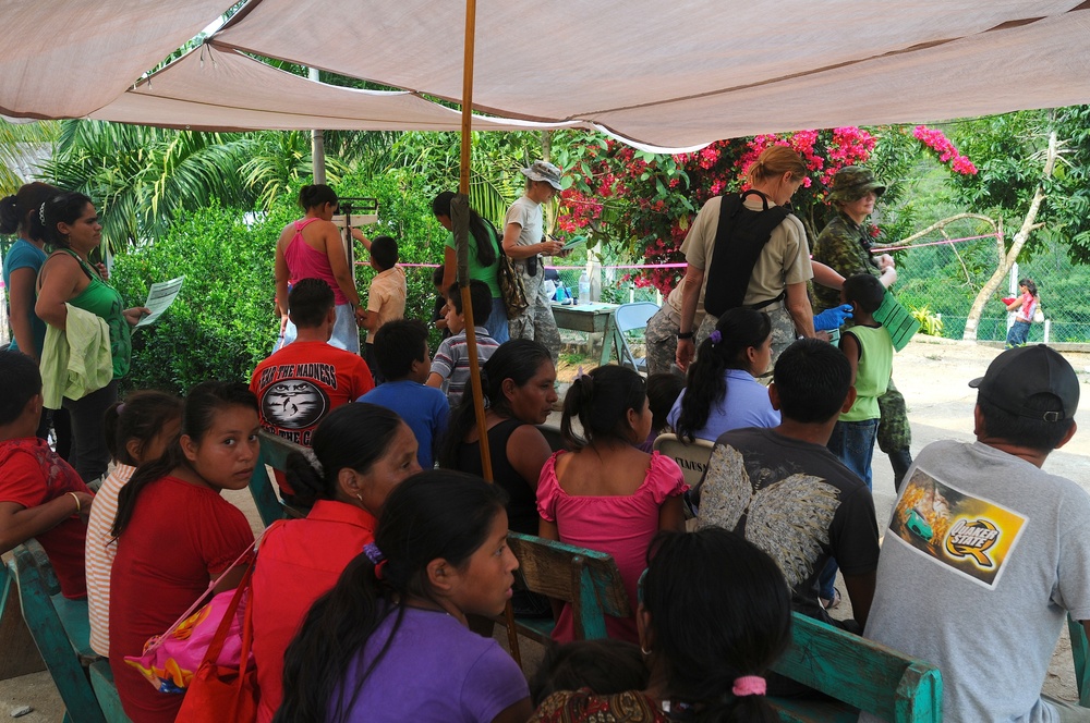 Medical Readiness Training Exercises at San Juan de Sitio, Honduras