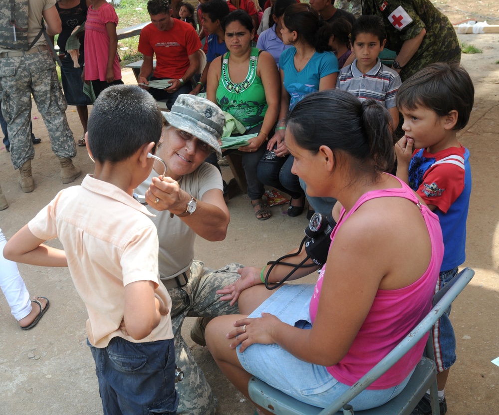 Medical Readiness Training Exercises at San Juan de Sitio, Honduras