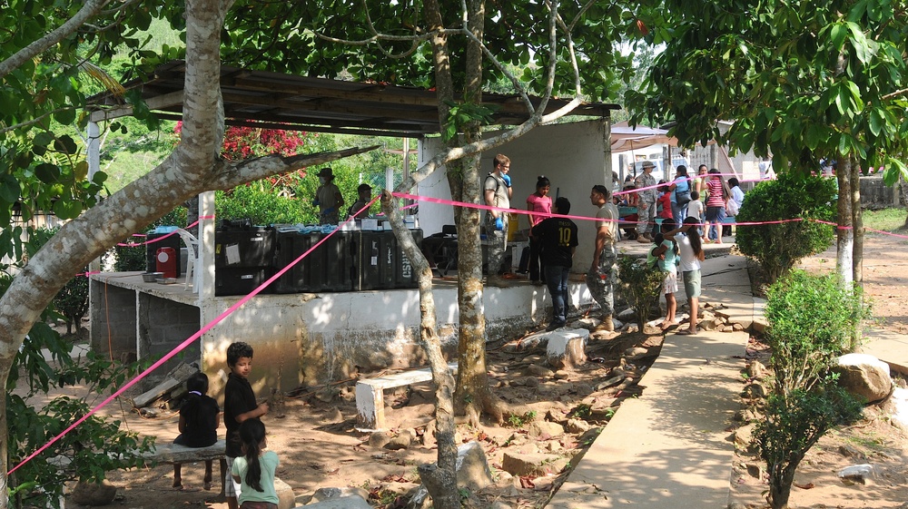 Medical Readiness Training Exercises at San Juan de Sitio, Honduras