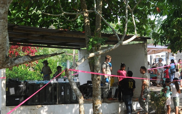 Medical Readiness Training Exercises at San Juan de Sitio, Honduras