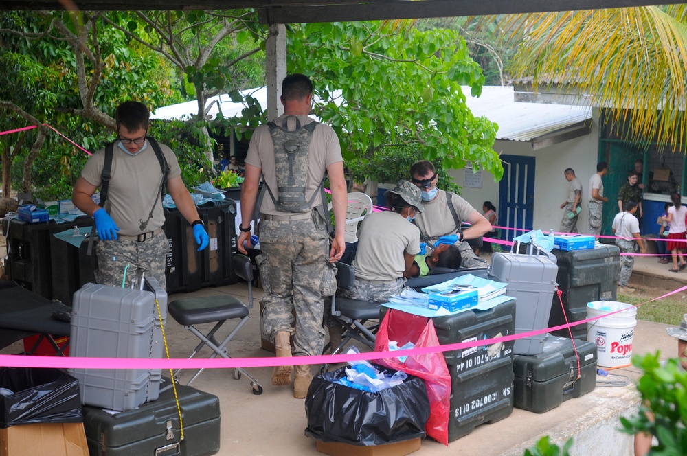 Medical Readiness Training Exercises at San Juan de Sitio, Honduras