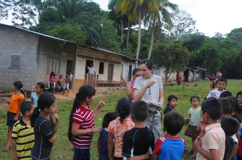 Medical Readiness Training Exercises at San Juan de Sitio, Honduras