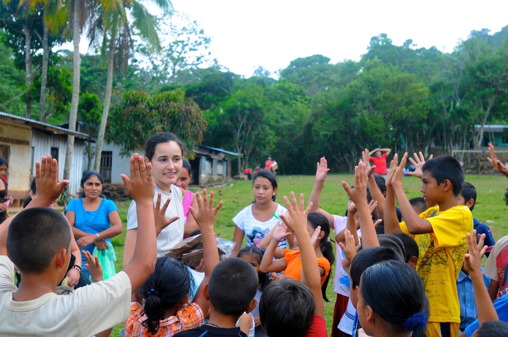 Medical Readiness Training Exercises at San Juan de Sitio, Honduras