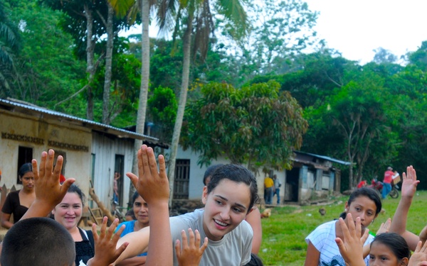 Medical Readiness Training Exercises at San Juan de Sitio, Honduras