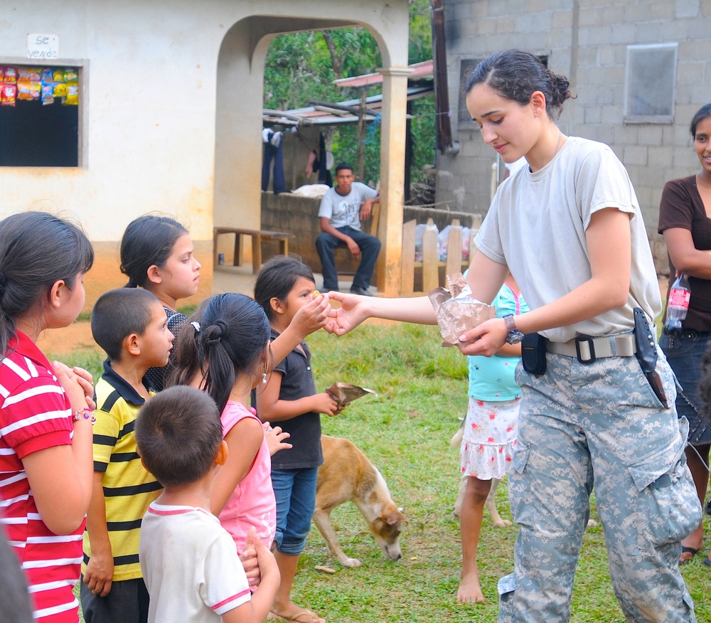 Medical Readiness Training Exercises at San Juan de Sitio, Honduras