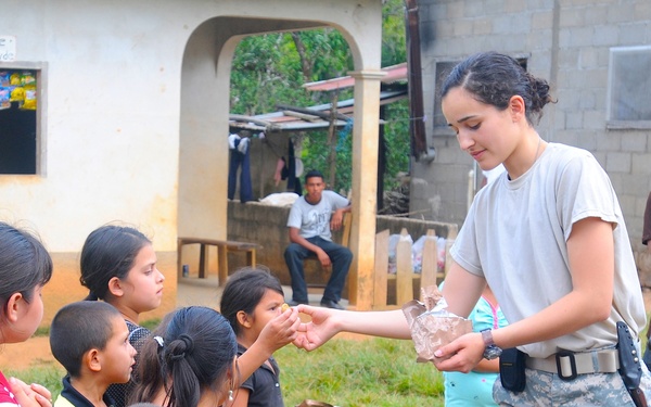 Medical Readiness Training Exercises at San Juan de Sitio, Honduras