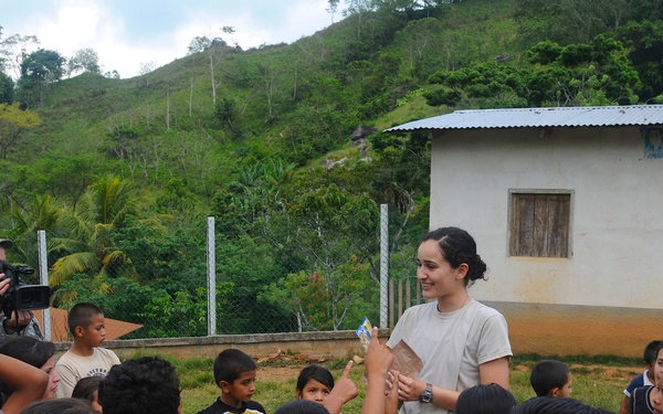 Medical Readiness Training Exercises at San Juan de Sitio, Honduras