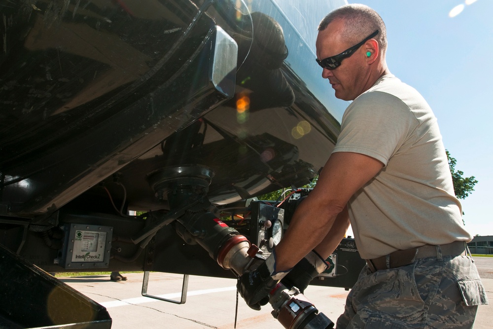 Refueling truck checkpoint inspection