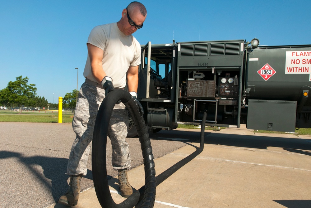 Refueling truck checkpoint inspection