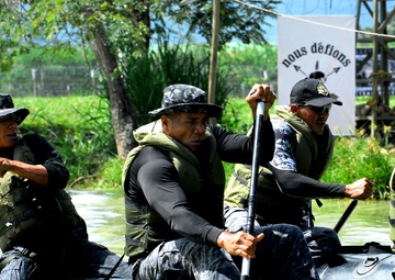 Fuerzas Comando 2012