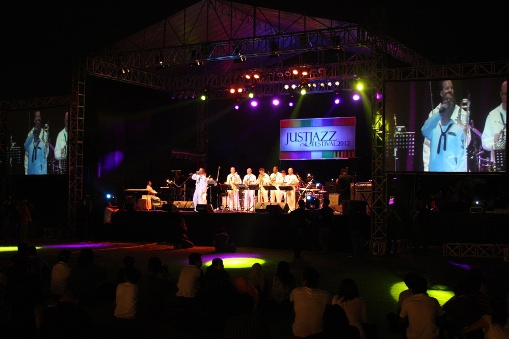 7th Fleet Band performs in Indonesia
