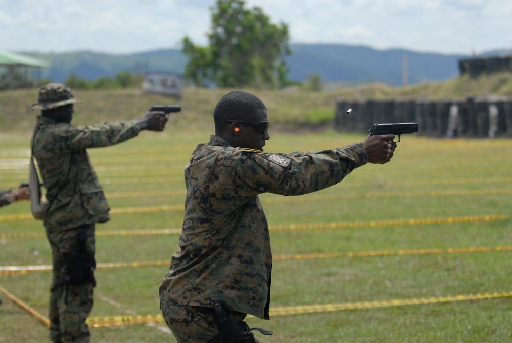 Fuerzas Comando 2012 zero range