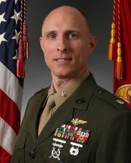 Solter assumes command of Marine Wing Headquarters Squadron 2, Witczak bids farewell