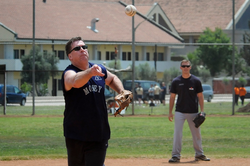 Sports day brings dunks, spikes, strikes to Incirlik