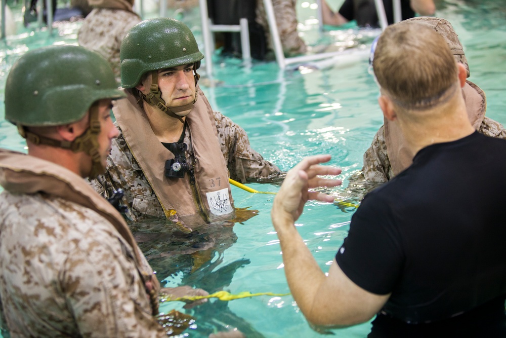 Underwater Egress Training Course / HELO Dunker