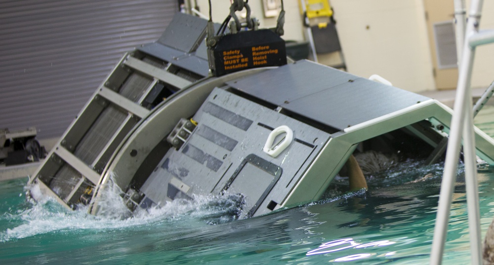 Underwater Egress Training Course / HELO Dunker