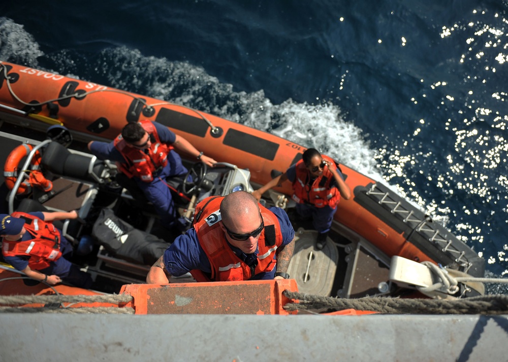 U.S.-Indonesian navies practice visit, board, search and seizure skills aboard USCGC Waesche
