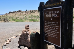 Soldiers, students visit City of Rocks