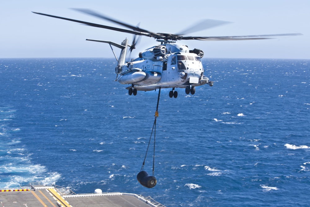 Marines, sailors transfer fuel from ship to shore