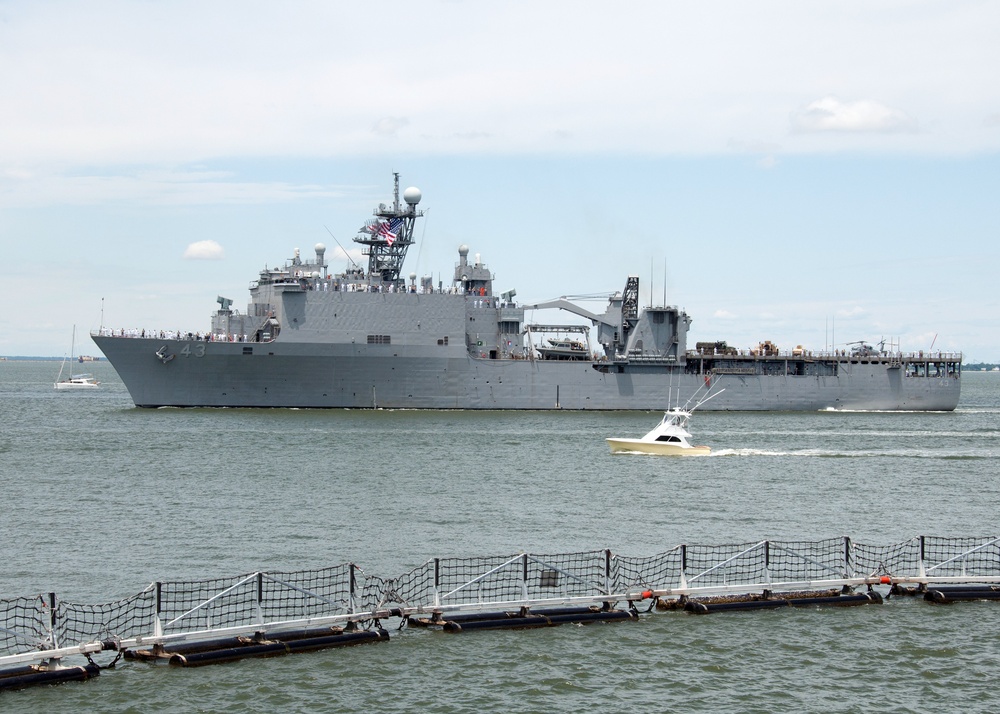 USS Fort McHenry