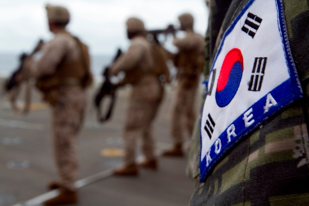 U.S., Korean Marines attend live-fire training