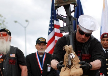Anchorage remembers heroes past, present