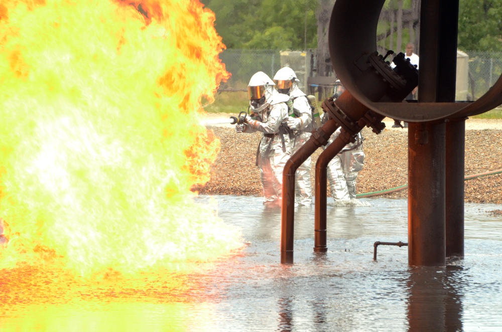 Fort Bragg firefighters train on burning plane