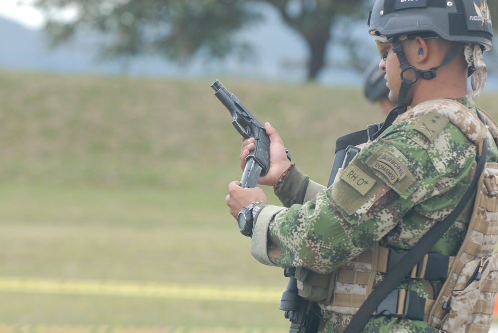 Fuerzas Comando 2012 weapons firing events