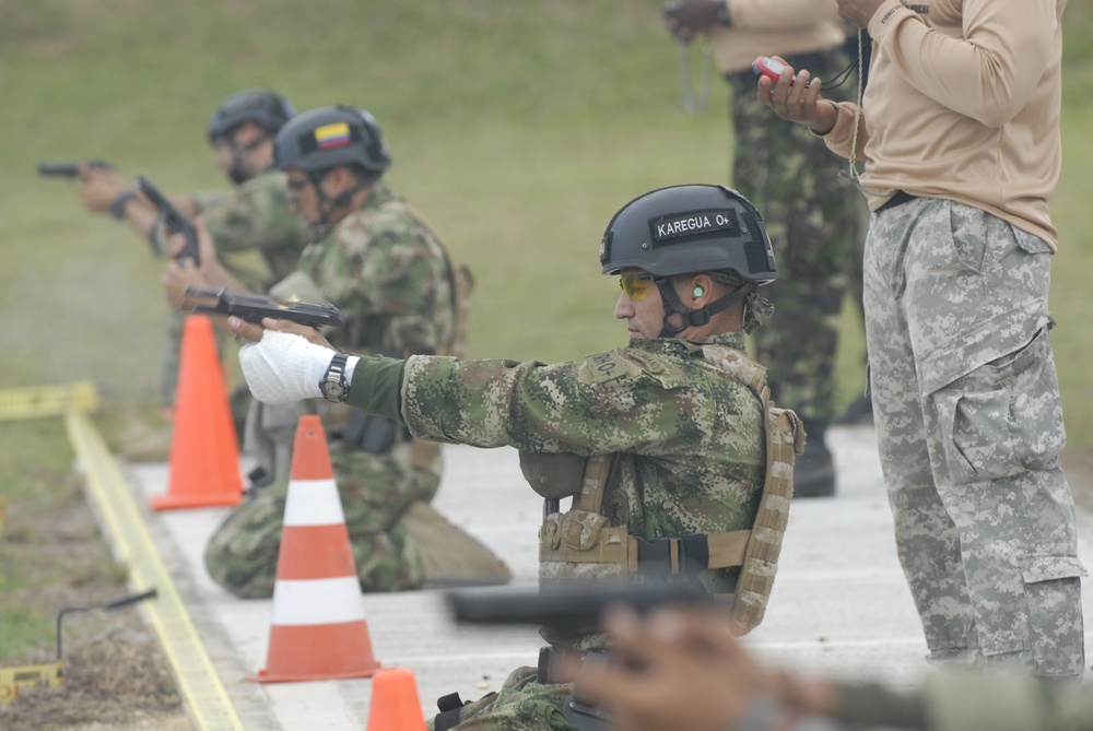 Fuerzas Comando 2012 weapons firing events