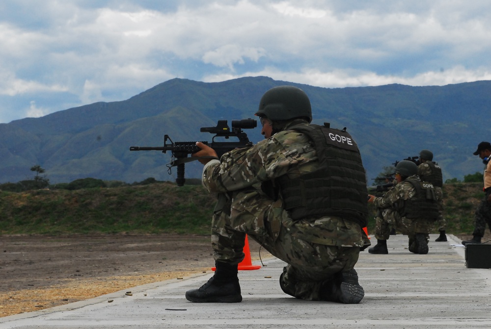 Fuerzas Comando 2012 weapons firing events