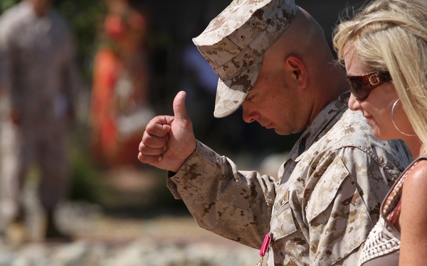 HQBN welcomes new enlisted leader back to “The Blue Diamond;” bids farewell to retiring Sgt. Maj.