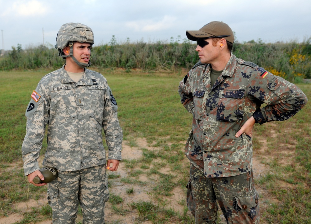 Texas soldiers earn German proficiency badge