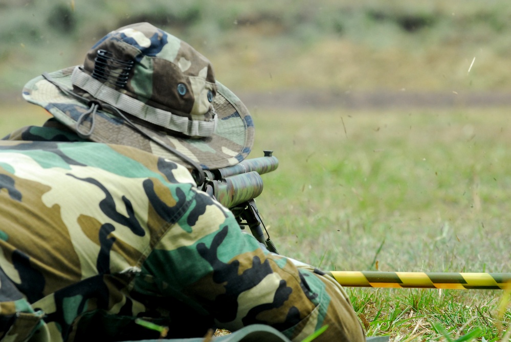 Fuerzas Comando 2012 sniper FBI 'T' shoot