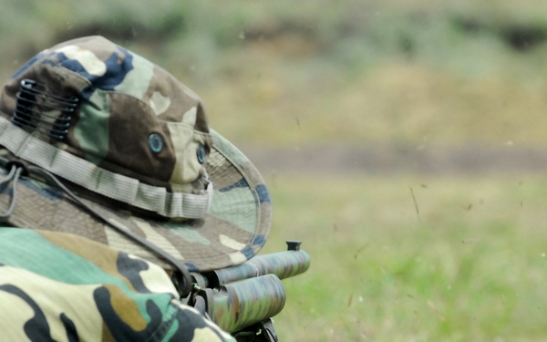 Fuerzas Comando 2012 sniper FBI 'T' shoot