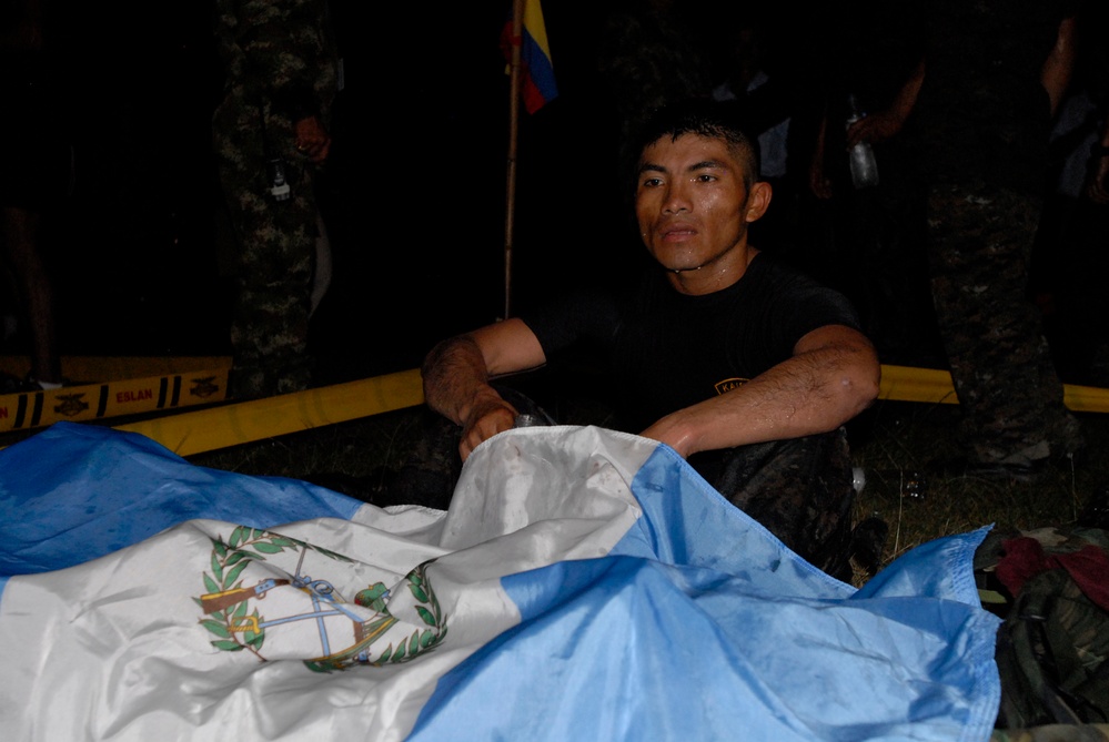 Fuerzas Comando 2012 road march