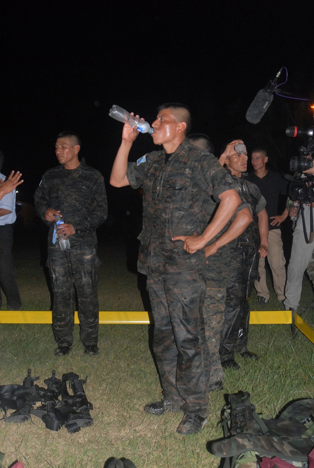 Fuerzas Comando 2012 road march