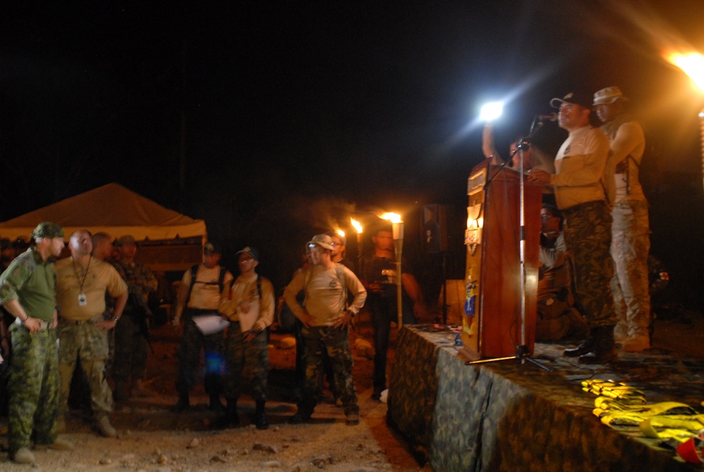 Fuerzas Comando 2012 road march