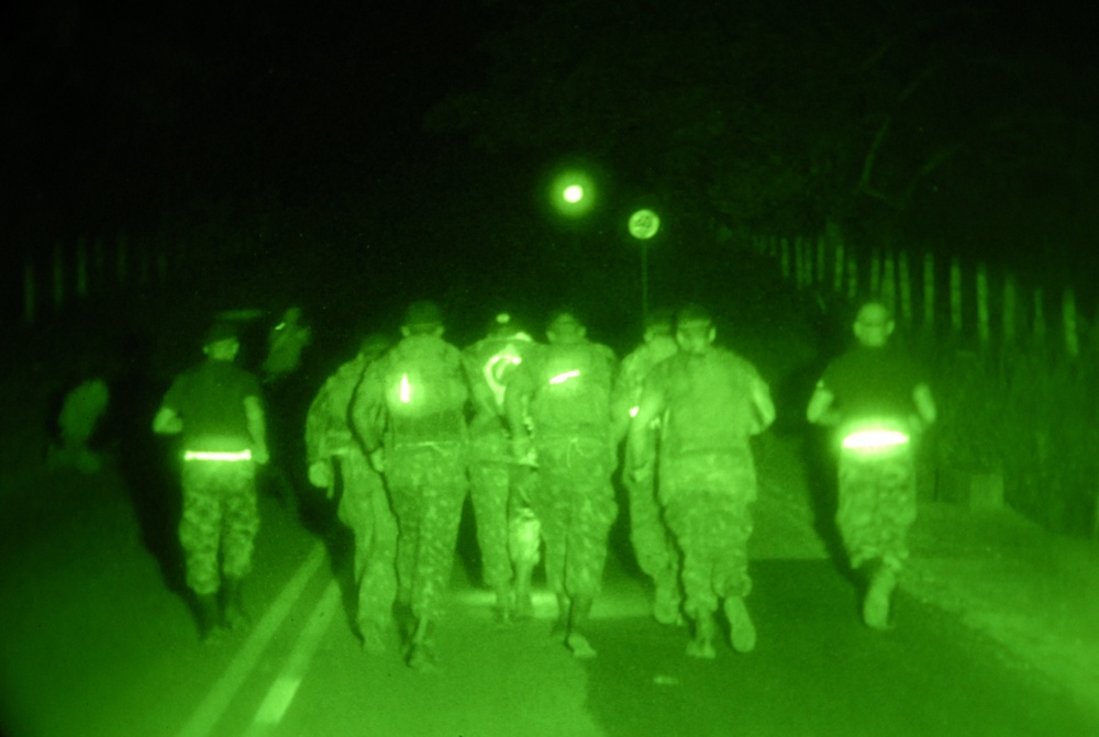 Fuerzas Comando 2012 road march