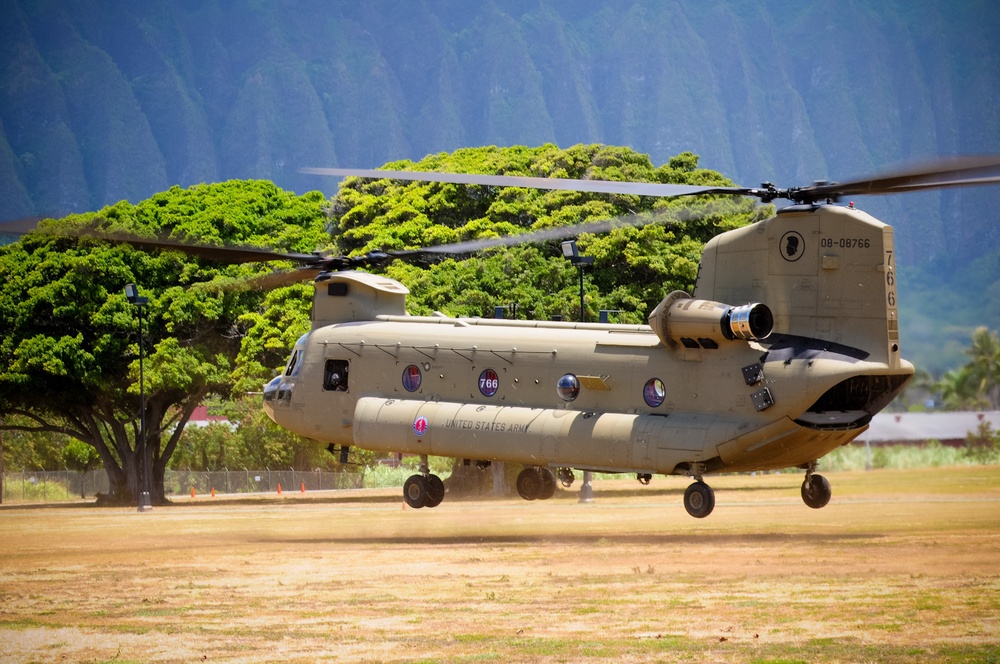 CH-47 delivers CERFP team for Operation Makani Pahili