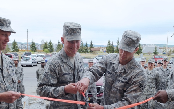 Icebox opens for Eielson airmen