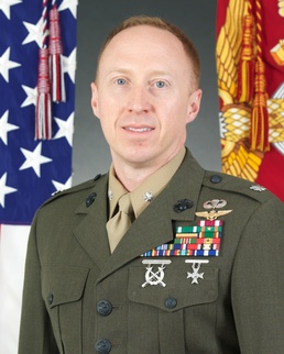 Basham assumes command of Headquarters and Headquarters Squadron, Mowery bids farewell