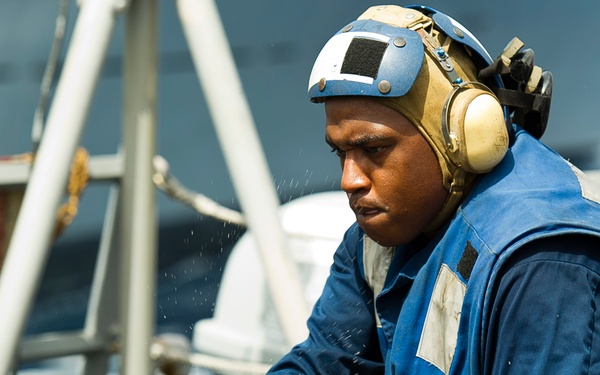 USS Taylor replentishment at sea