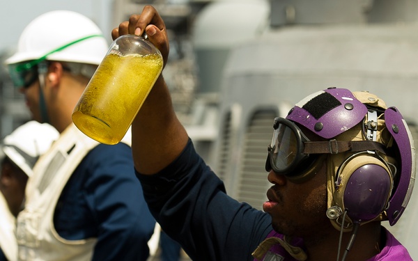 USS Taylor replentishment at sea