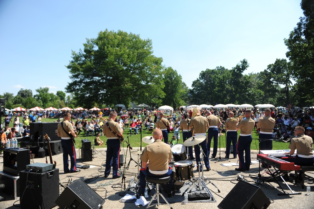 Marine Band performs at start of Marine Week Cleveland